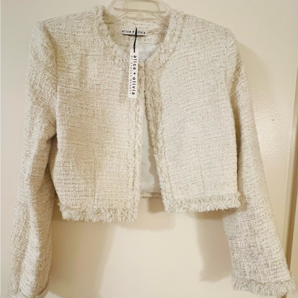 NWT Alice + Olivia Cream and gold tweed cropped jacket